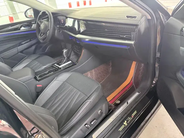 Volkswagen Passat — Фото автомобиля 17