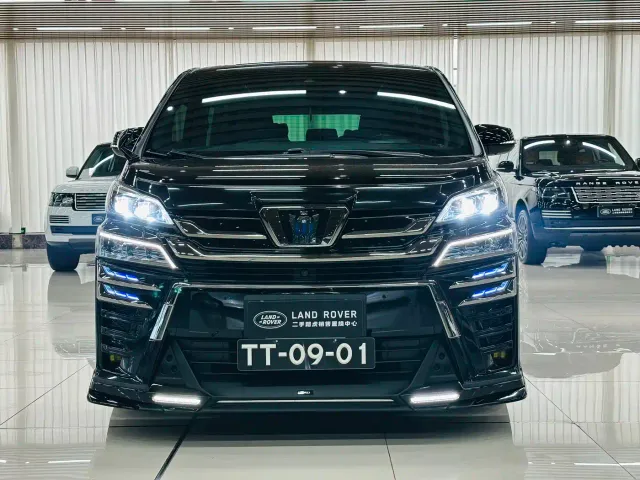 Toyota Vellfire — Фото автомобиля 2
