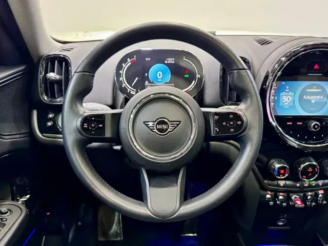 MINI Countryman — Фото автомобиля 22