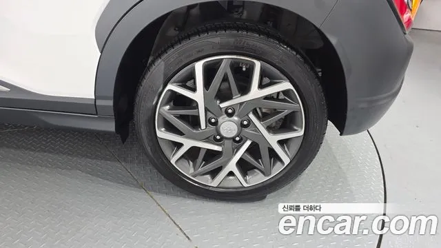 Hyundai Kona Новый Kona Гибрид Inspiration — Фото автомобиля 21
