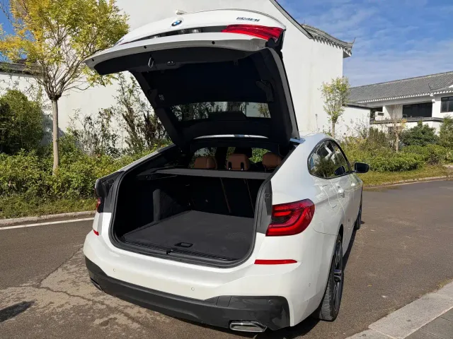 BMW 6 Series Gran Turismo — Фото автомобиля 9