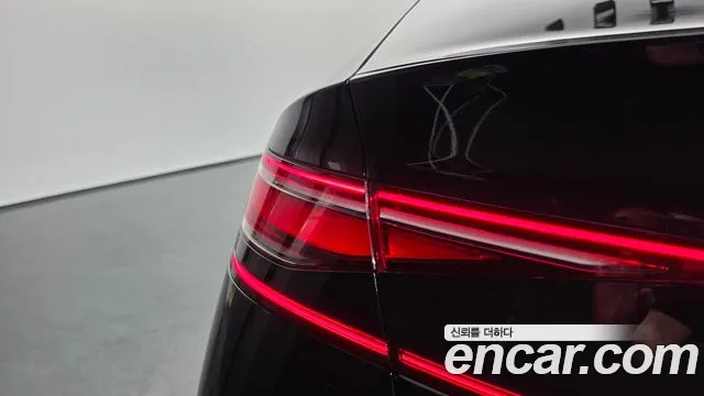 Genesis G90 — Фото автомобиля 18