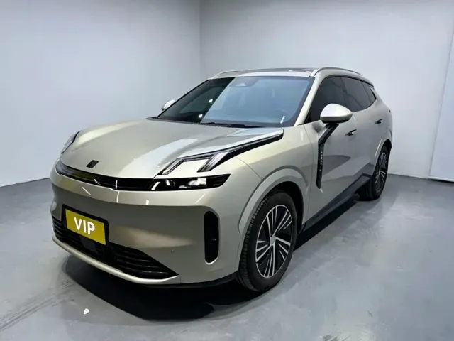 Фотография автомобиля — Lynk & Co 08 EM-P