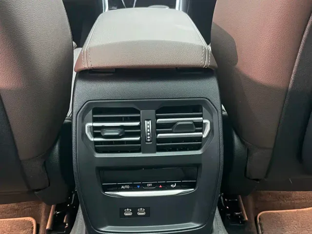 BMW 3 Series — Фото автомобиля 22