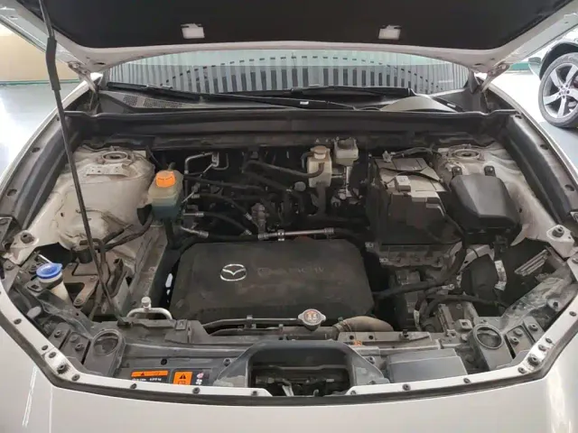 Mazda CX-30 EV — Фото автомобиля 19