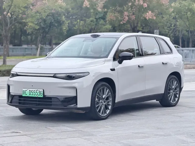 Фотография автомобиля — Leapmotor C10