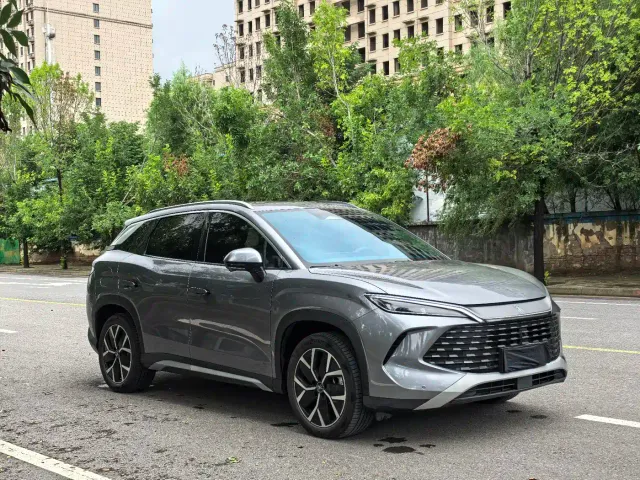 BYD Song L DM-i — Фото автомобиля 3