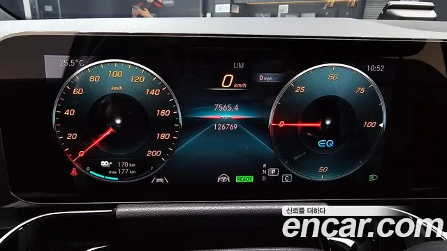 Mercedes-Benz EQA — Фото автомобиля 8