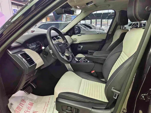 Land Rover Discovery — Фото автомобиля 11