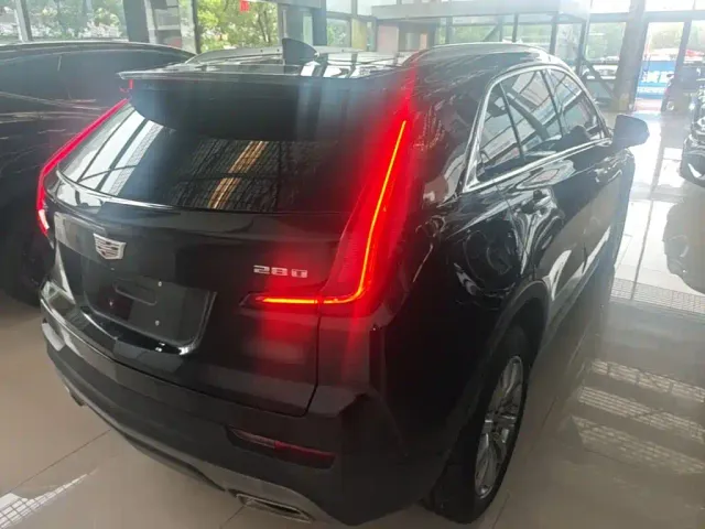 Cadillac XT4 — Фото автомобиля 4