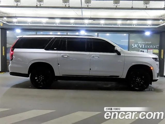 Cadillac Escalade Generation 5 — Фото автомобиля 2