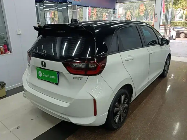 Honda Fit — Фото автомобиля 6