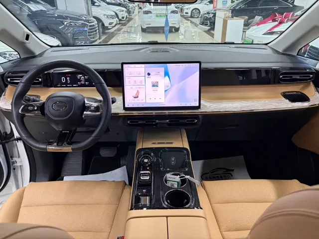 GAC Trumpchi E8 — Фото автомобиля 8