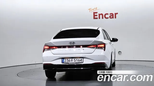 Hyundai Avante CN7 — Фото автомобиля 4