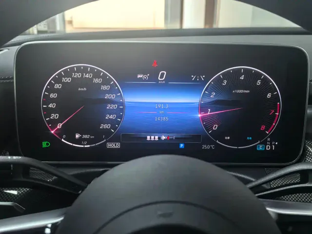 Mercedes-Benz C-Class — Фото автомобиля 16