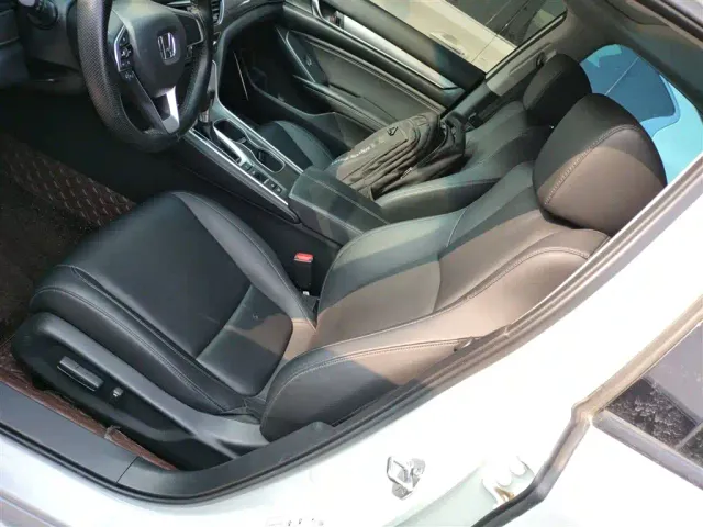 Honda Accord — Фото автомобиля 14