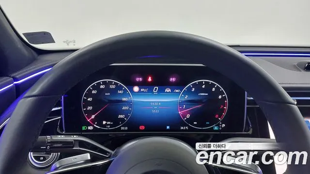 Mercedes-Benz E-Class — Фото автомобиля 8