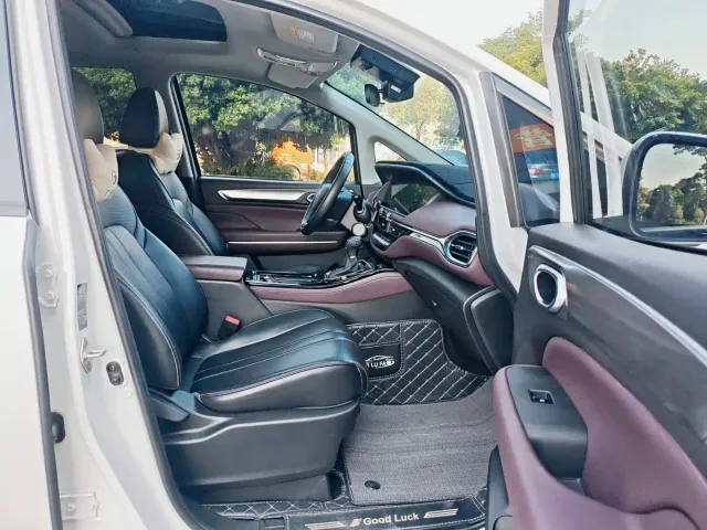 GAC Trumpchi M6 — Фото автомобиля 19