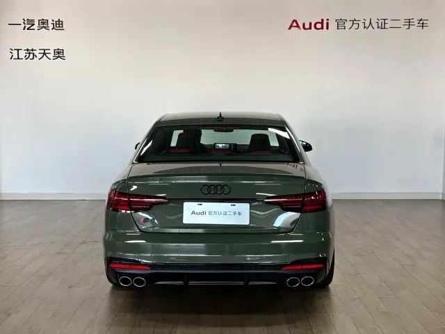 Audi S4 — Фото автомобиля 5