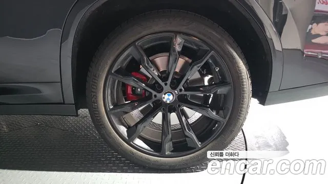 BMW X4 xDrive20i M Sport Pro — Фото автомобиля 17