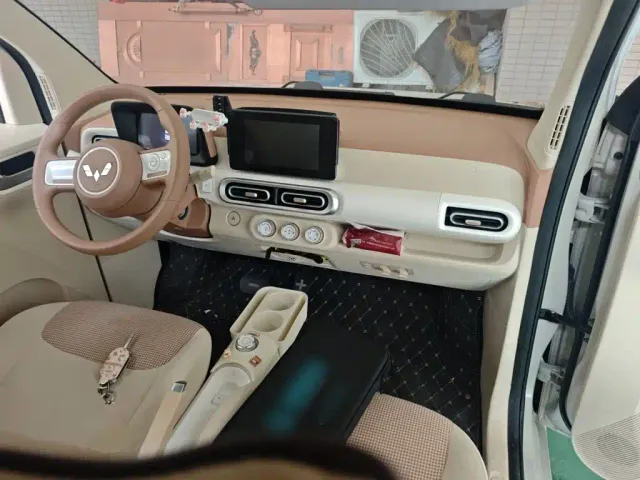 Wuling Hongguang Mini EV — Фото автомобиля 5