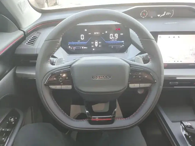 Changan Z6 — Фото автомобиля 10