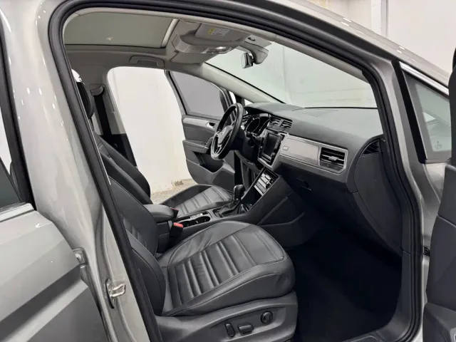 Volkswagen Touran — Фото автомобиля 4