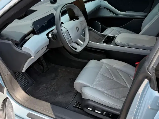 Nio ET5 Touring — Фото автомобиля 4