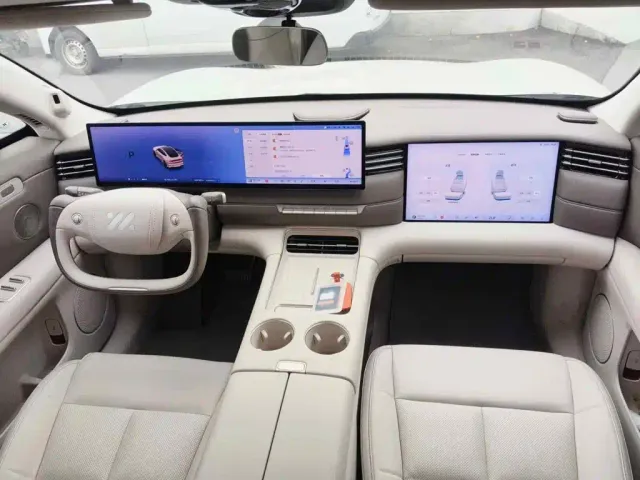 IM Motors LS6 — Фото автомобиля 12