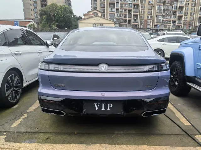 Changan Eado — Фото автомобиля 13