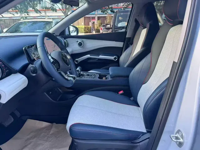 BYD Yuan PLUS — Фото автомобиля 5