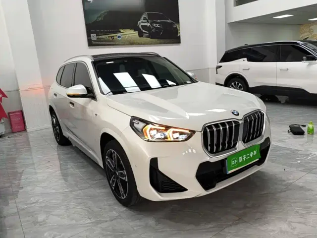 BMW X1 — Фото автомобиля 3