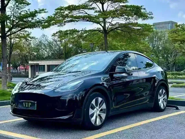 Фотография автомобиля — Tesla Model Y