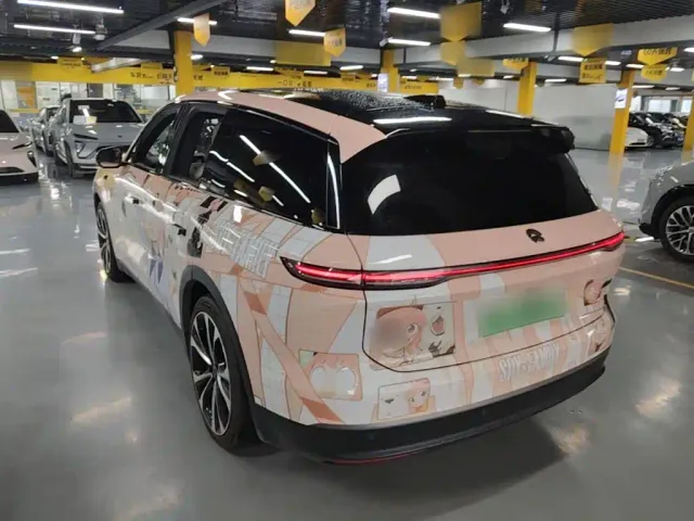 Nio ES8 — Фото автомобиля 4