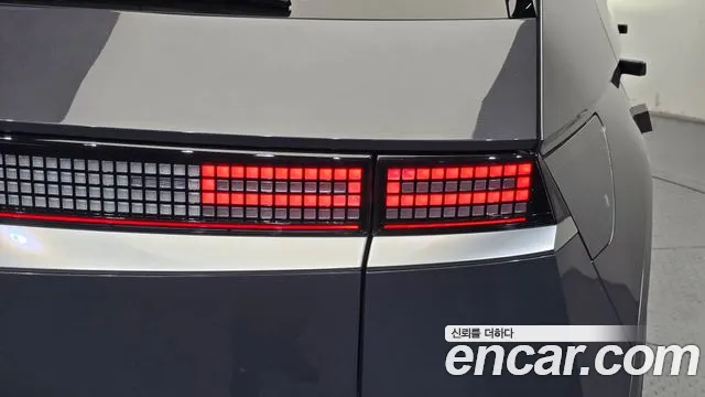 Hyundai Ioniq 5 New — Фото автомобиля 8