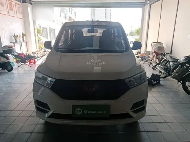Wuling Hongguang — Фото автомобиля 2