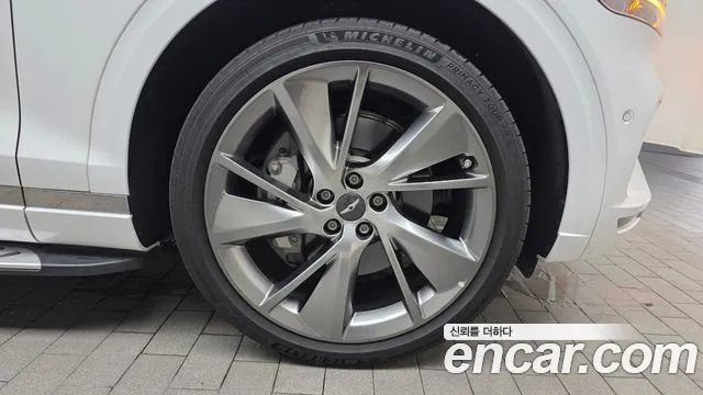 Genesis GV70 2.5T Бензин AWD — Фото автомобиля 19