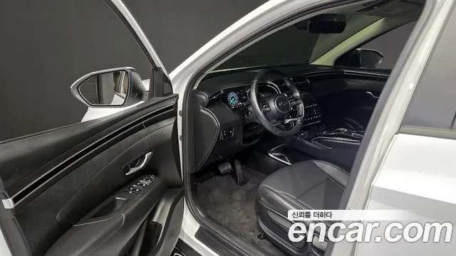 Hyundai Tucson Tucson (NX4) Дизель 2.0 2WD — Фото автомобиля 10
