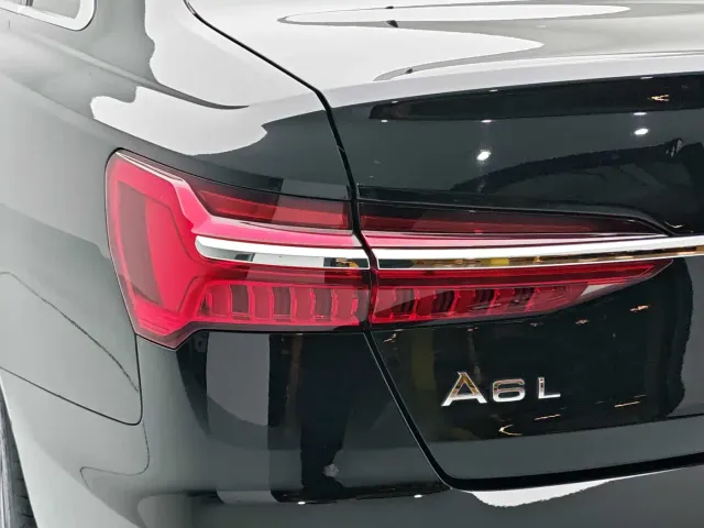 Audi A6L — Фото автомобиля 8
