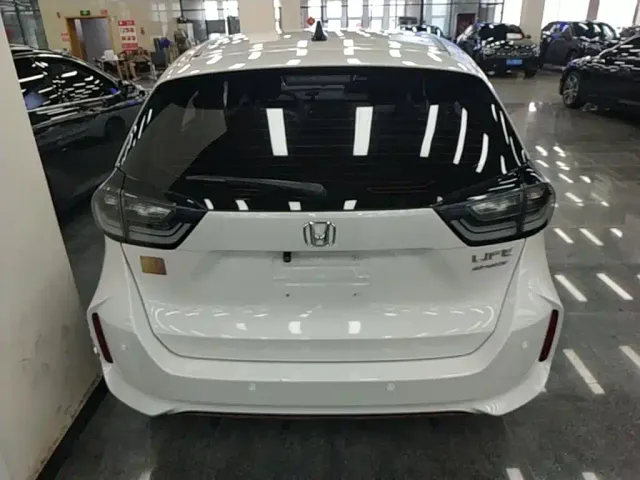 Honda LIFE 2021 1.5L CVT SPORT Heartbeat Edition — Фото автомобиля 5
