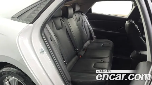 Hyundai Avante CN7 — Фото автомобиля 26