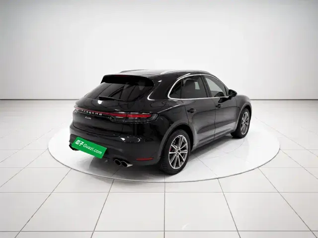 Porsche Macan — Фото автомобиля 6