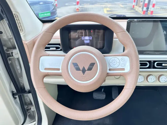Wuling Hongguang Mini EV — Фото автомобиля 12