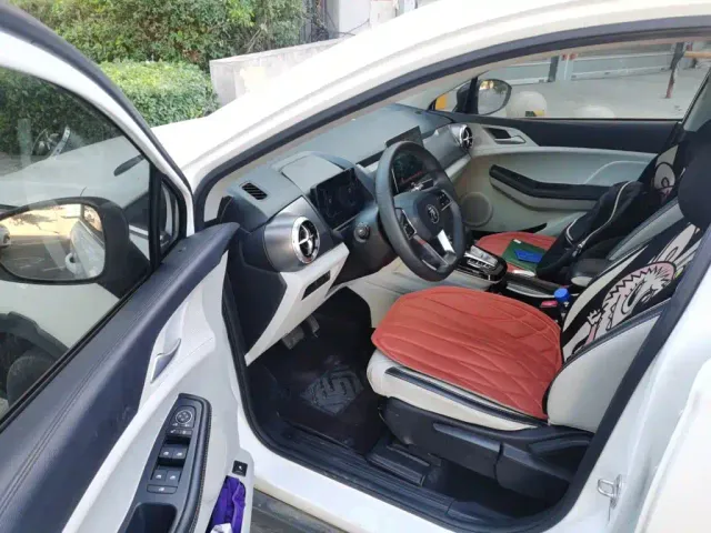 BYD Yuan Pro — Фото автомобиля 17