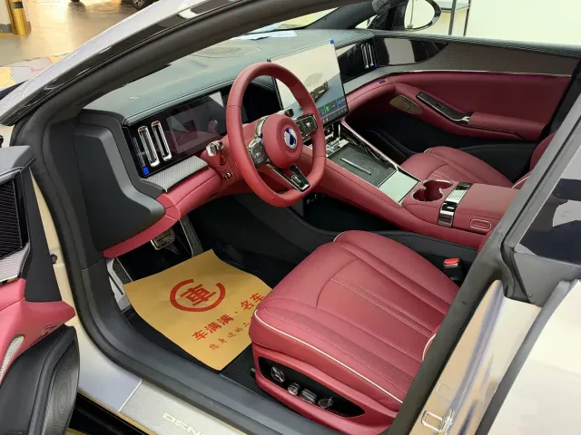 Denza Z9GT — Фото автомобиля 3