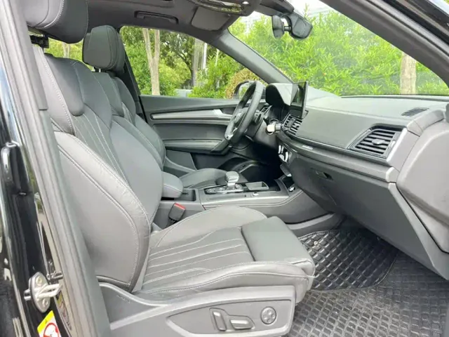 Audi Q5L — Фото автомобиля 8