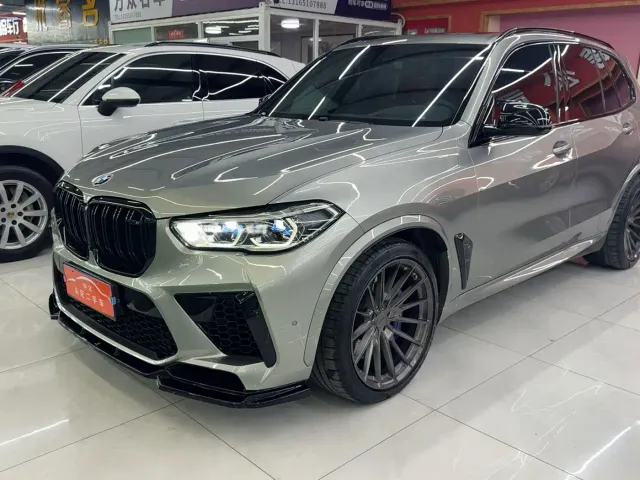 Фотография автомобиля — BMW X5 M