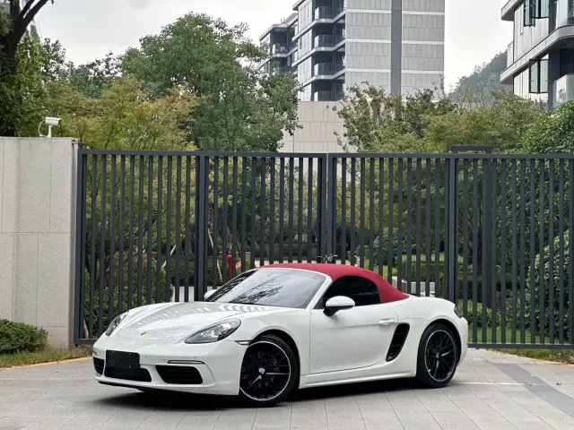 Porsche 718 — Фото автомобиля 15