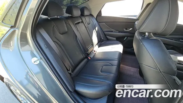 Hyundai AVANTE Новый Avante (CN7) — Фото автомобиля 23
