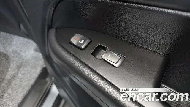 KG_Mobility_Ssangyong Rexton Новый Rexton Sport Khan Дизель 2.2 4WD — Фото автомобиля 18